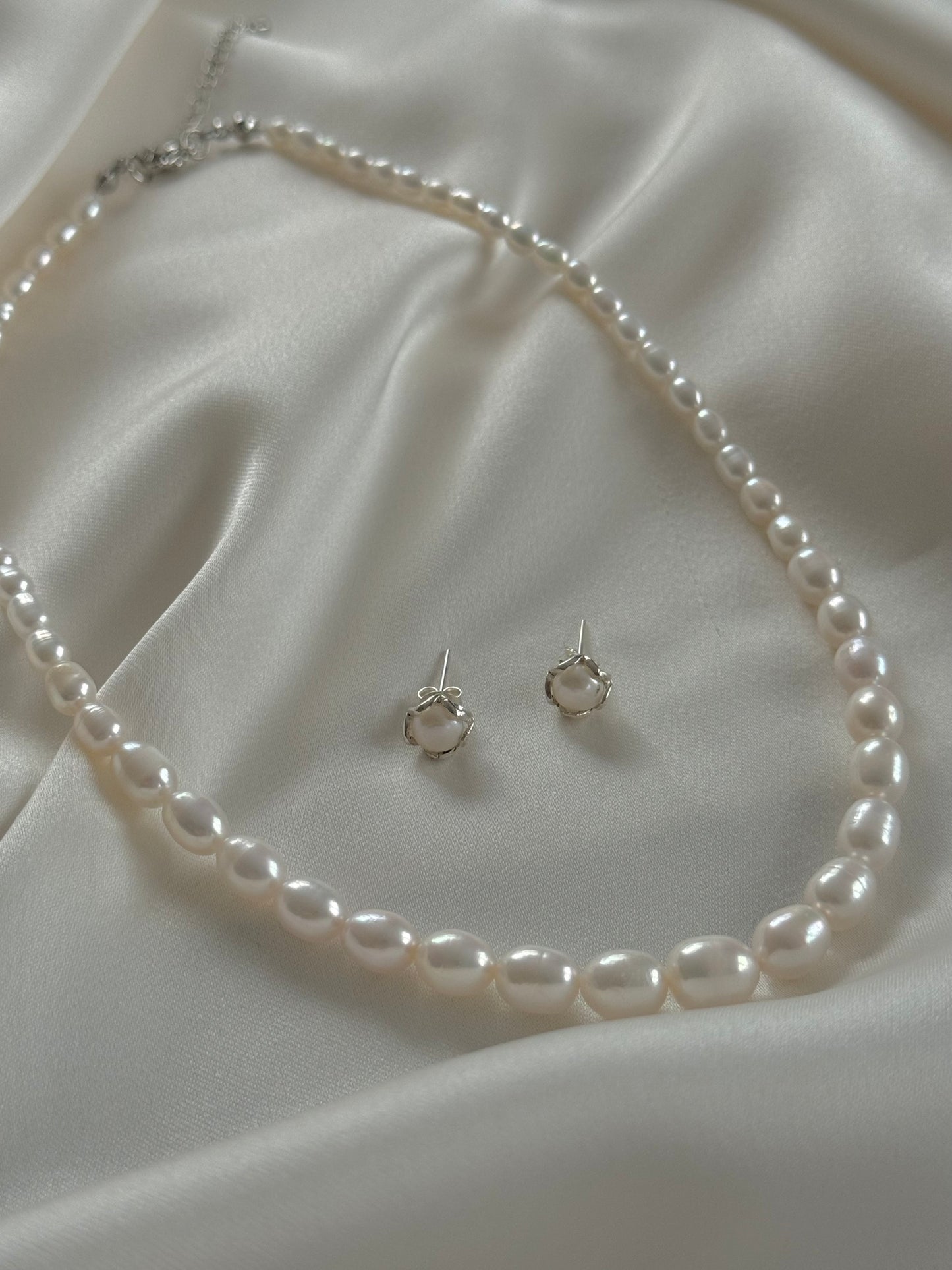 Pearl Choker Necklace