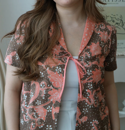 Bow-Tie Top