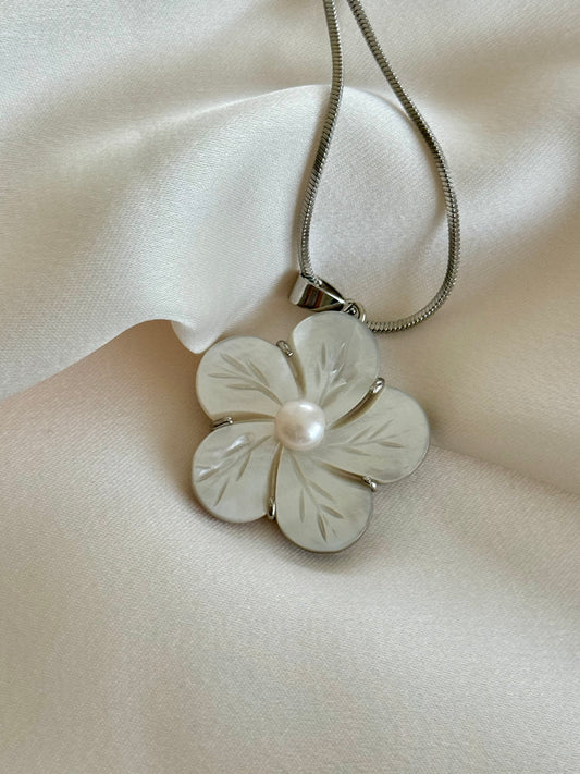 Shell Necklace