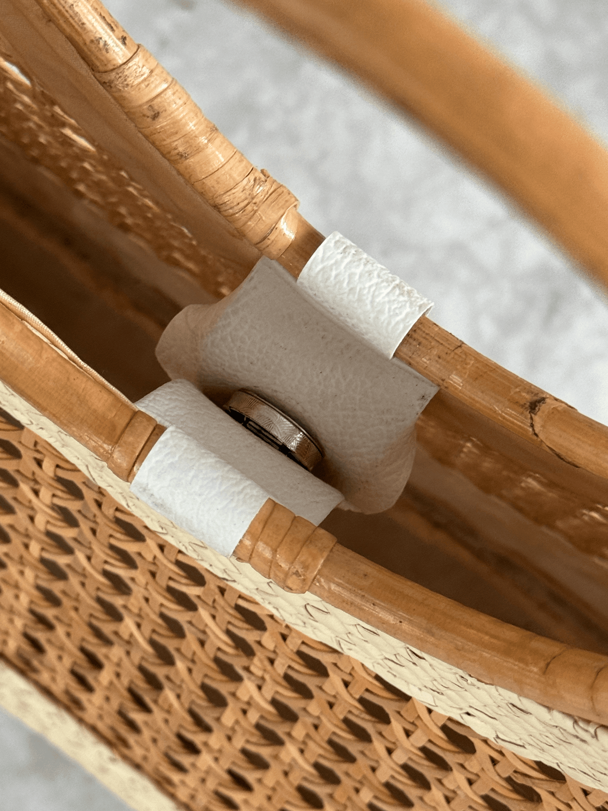 White Wicker Bag with Magnetic Closure
| Mutiara Heritage 